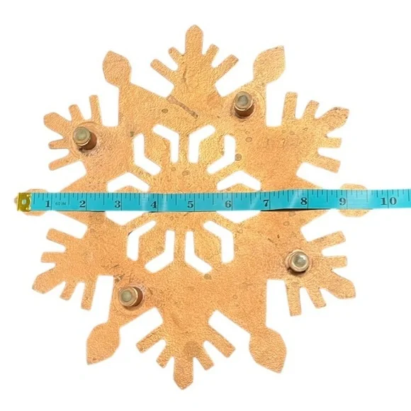 Copper finish snowflake kitchen trivet 4 rubber coated feet 10“ diameter. - Picture 9 of 9
